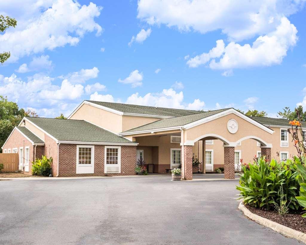 Quality Inn University Area Farmville Exterior foto
